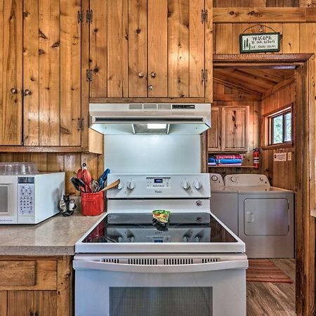 Quiet Retreat With Hot Tub - 16 Miles To Ski Apache! Рюидозо Екстериор снимка