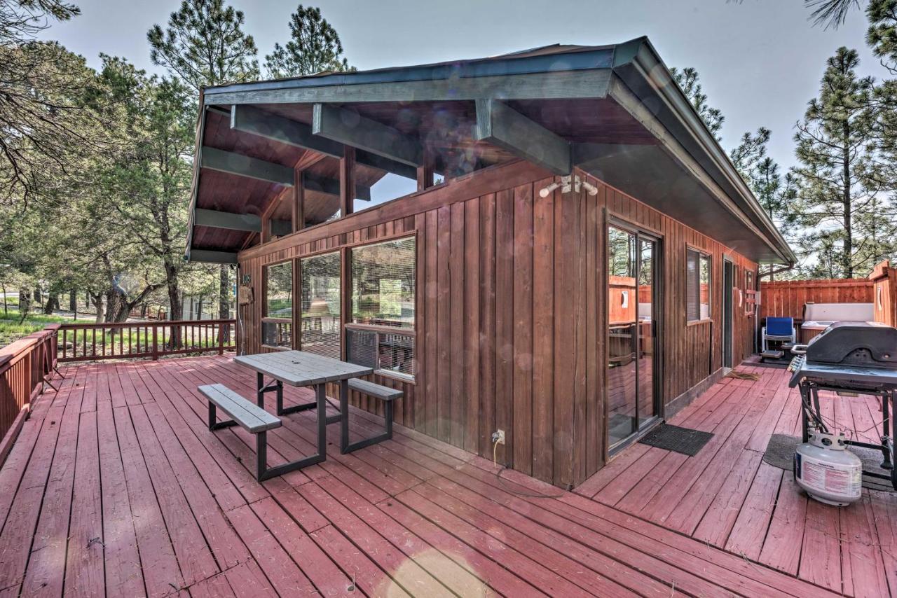 Quiet Retreat With Hot Tub - 16 Miles To Ski Apache! Рюидозо Екстериор снимка